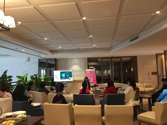 像淑女一樣溫柔生產(chǎn)，安琪兒順產(chǎn)媽媽的催眠分娩課