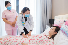 母嬰護理受重視，母嬰護理中心走向重慶安琪兒醫(yī)院